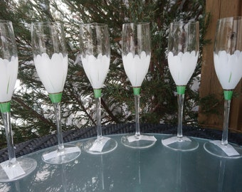 Vintage Set Of Six Hand Made Quality Champagne Flutes, Made In Hungary, Hand Painted Crystal Stemware, White Green Long Stem Barware Glasses