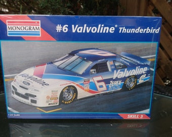 Kit de modelo de plástico monograma, No. 6 Valvoline Thunderbird, escala 1/24, Vintage 1996, en caja, envuelto en plástico