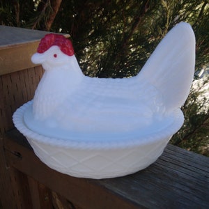 Vintage Westmoreland Hen On Nest Milk Glass Animal Figure, Crafted In USA, Pressed Glass, White, Oval Shaped, Red Crown Decor, Collectible