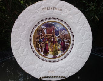 Set of 12 Fine Coalport for Tiffany Co Corea Pattern Plates 8 3/4