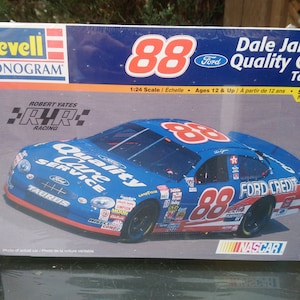 Kit de modelo de plástico Monograma Revell Nascar, escala 1/24, Dale Jarrett 88 Quality Care Taurus, 85-2472, caixa, embrulhado em plástico