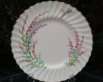 ロイヤルドルトンのシンプリシティ柄ディナープレート8枚セット