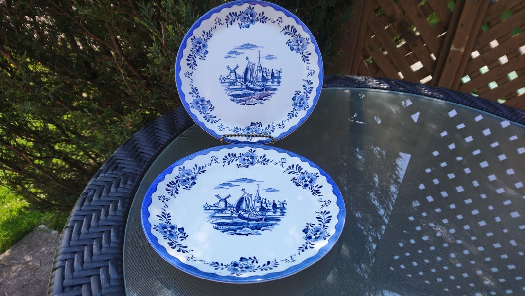 Vintage Johnson Brothers, Holland Pattern, Discontinued 19741978, Set