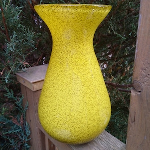 Vintage Iwatsu Hineri, Japanese Art Glass, Vintage 1970s, Glass Vase, Yellow, Speckled Black, Table Vase, Room Decor, Collectible Art Glass