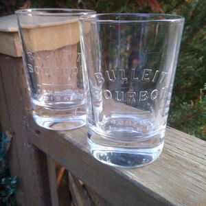 Bulleit Bourbon Frontier Whisky Set Of Two Glasses, Bourbon Whisky Glassware, Heavy, Thick Base Glassware, Collectible Barware Glasses