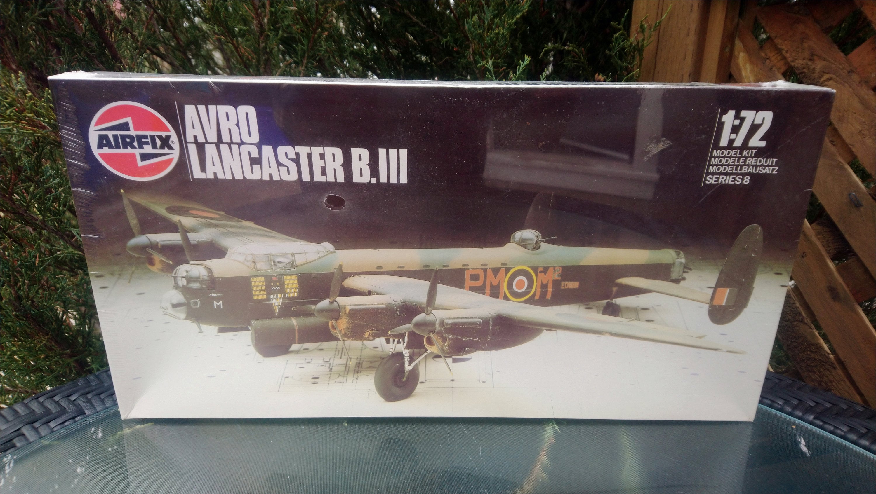 エアフィックス 1/72 アブロ ランカスターB.Mk.II"空冷エンジン装備型" rdzdsi3 Amazon | エアフィックス(Airfix) 1/72 イギリス空軍 アブロ