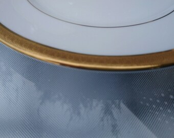 Vintage Royal Doulton English Fine Bone China, Royal Gold H