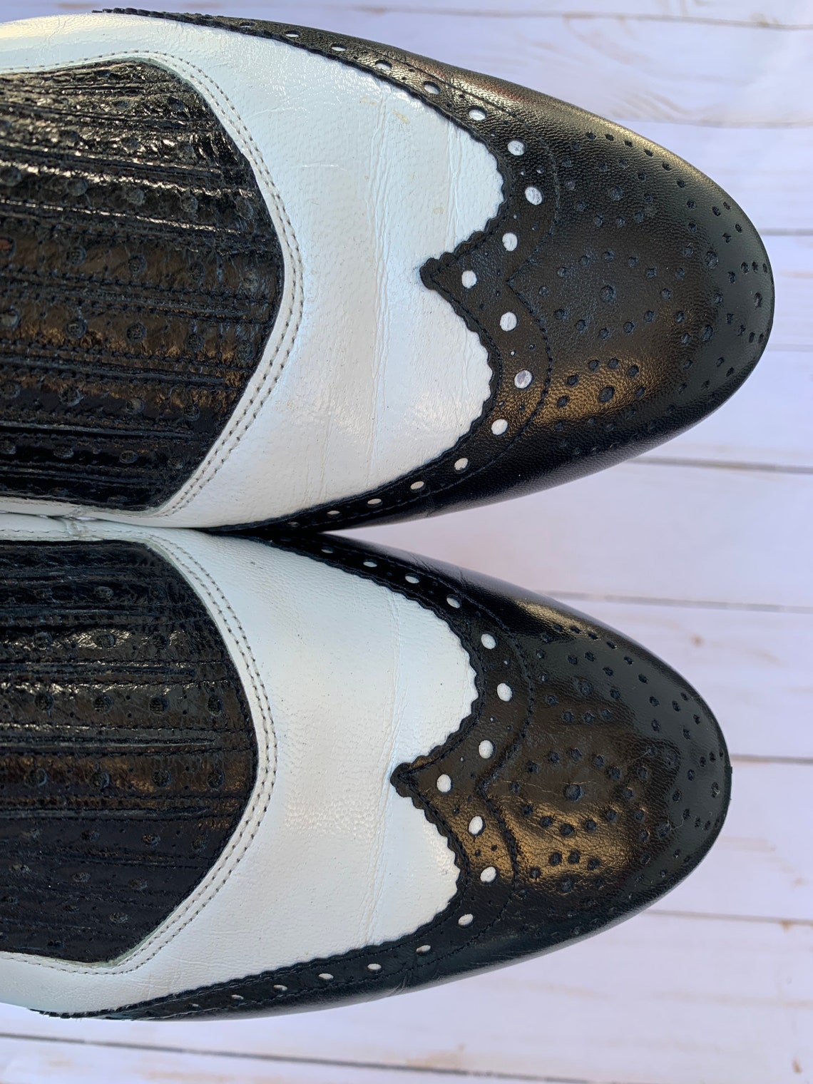 spectator wingtips