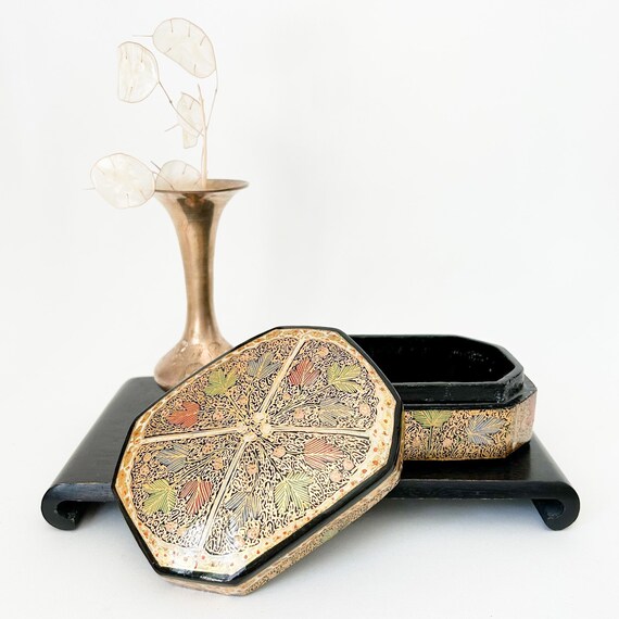 Vintage Hand Crafted Kashmir Box, Lacquered Paper Mache Box, 22kt