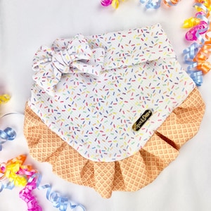 Puppachino granulado | Bandana para cachorro com fecho de pressão, bandana para cachorro de aniversário, bandana para festa, aniversário de cachorro, aniversário de cachorros, aniversário de filhotes, cachorro de verão