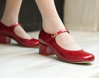 Rote Mary-Janes | Patent Mary Janes | Mid Heel Red Strap Schuhe | Runde Zehe Ankle Strap Schuhe | Zauberer von Oz Schuhe