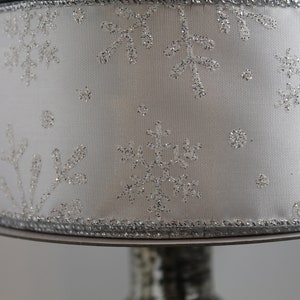 Kerst bedraad lint 10yds Frozen glitter witte sneeuwvlokken effen witte achtergrond kransen, strikken. lage/goedkope kosten