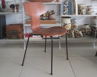 3103 Hammer Head chair designed by Arne Jacobsen in 1955,Fritz Hansen  3103 Hammer Head stacking chair , Danish modern stacking chair ,