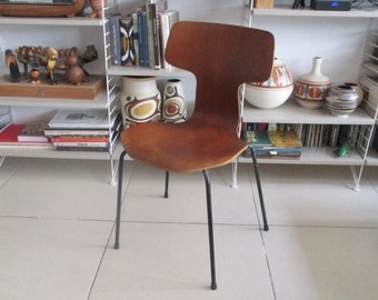 3103 Hammer Head chair designed by Arne Jacobsen in 1955,Fritz Hansen  3103 Hammer Head stacking chair , Danish modern stacking chair ,