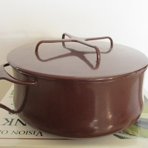 Brown Dansk Enamel stock Pot with Lid. Scandinavian Cookware. Mid-century Modern Kitchenware, Dansk Kobenstyle Pot, Danish kitchenware .