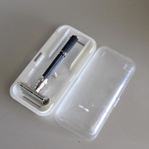 Vintage Gillette, Gillette Super 109 ,Gillette Super Adjustable Razor, vintage Gillette razor, wet shave razor,twist to open , Gillete USA