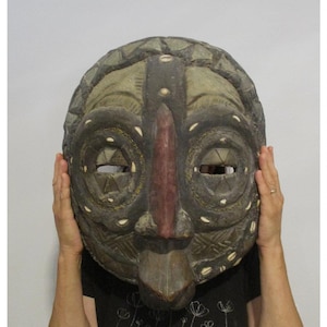 Grande maschera africana antica, maschera africana, maschera tribale, arte popolare africana, maschere africane antiche, maschera d&#39;arte tribale intagliata, maschera africana in legno