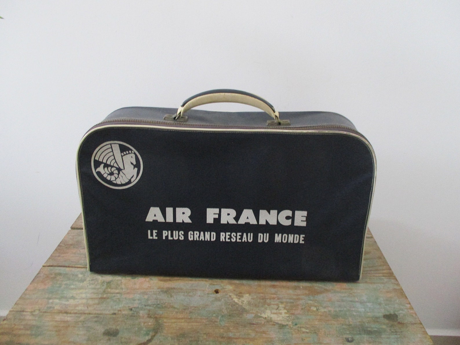 air france carry on luggage size