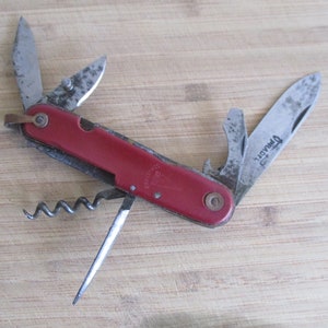 Vintage Pradel pen knife , France 1960s-70s, French Pradel penknife pocket knife , folding knife .