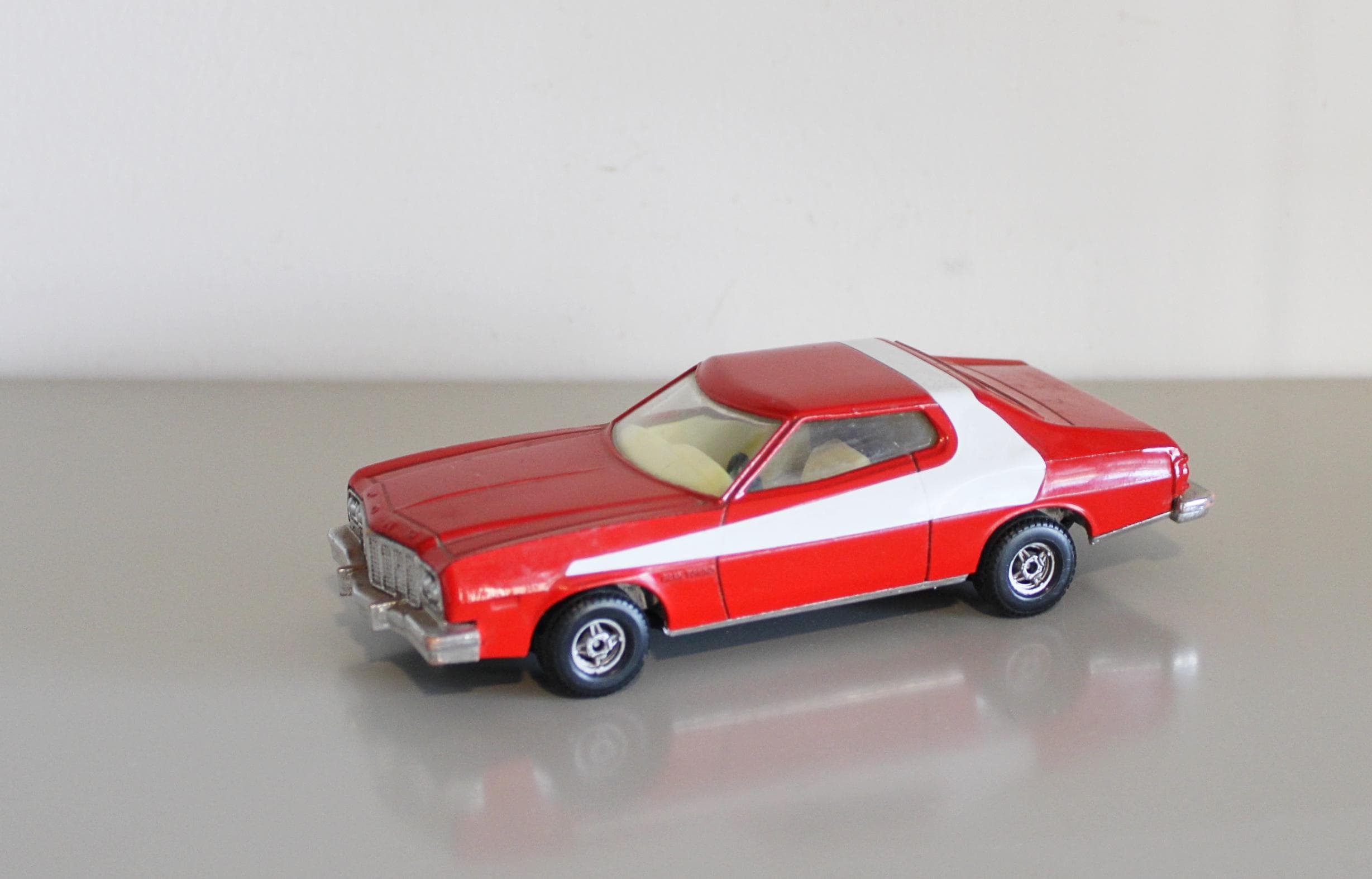 Corgi Starsky & Hutch Ford Gran Torino - Red/white,corgi Toys