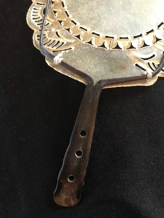 Antique Java hand held face fan, gold guild buffa… - image 7