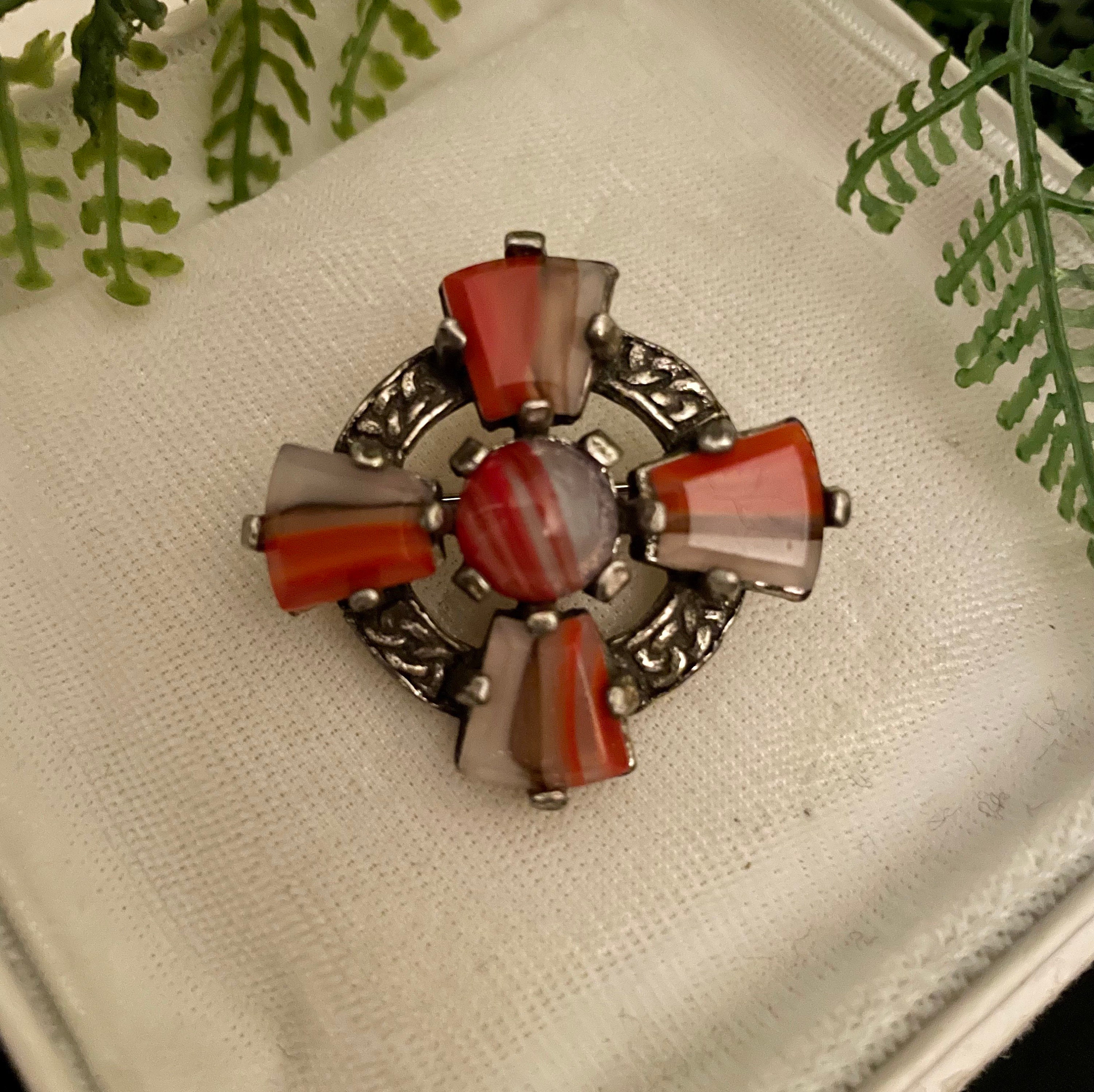 Miracle brooch - Etsy 日本 Miracle brooch - Etsy 日本