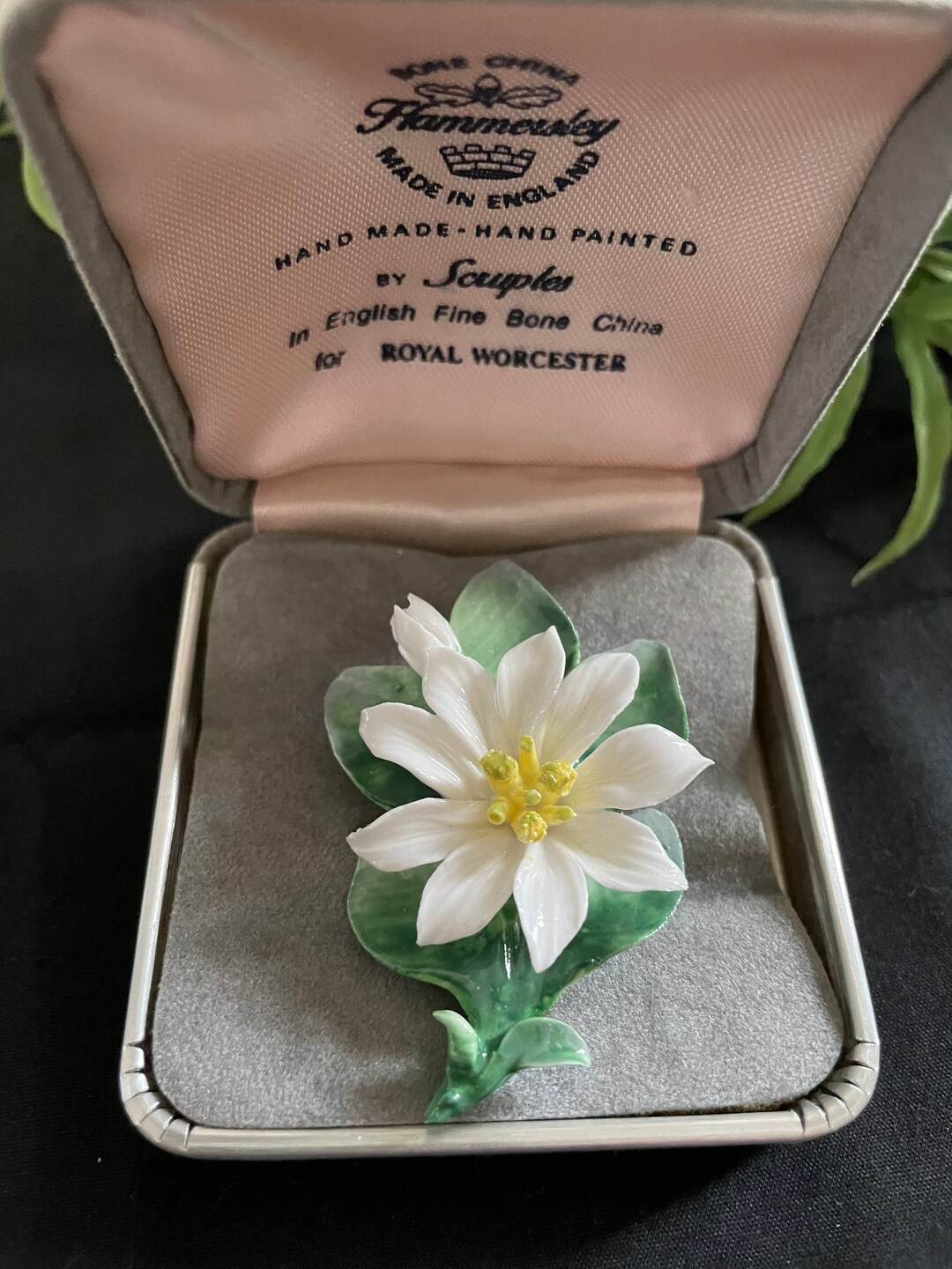 Vintage hammersley Fine Bone China Brooch. for Royal Worcester , Hand