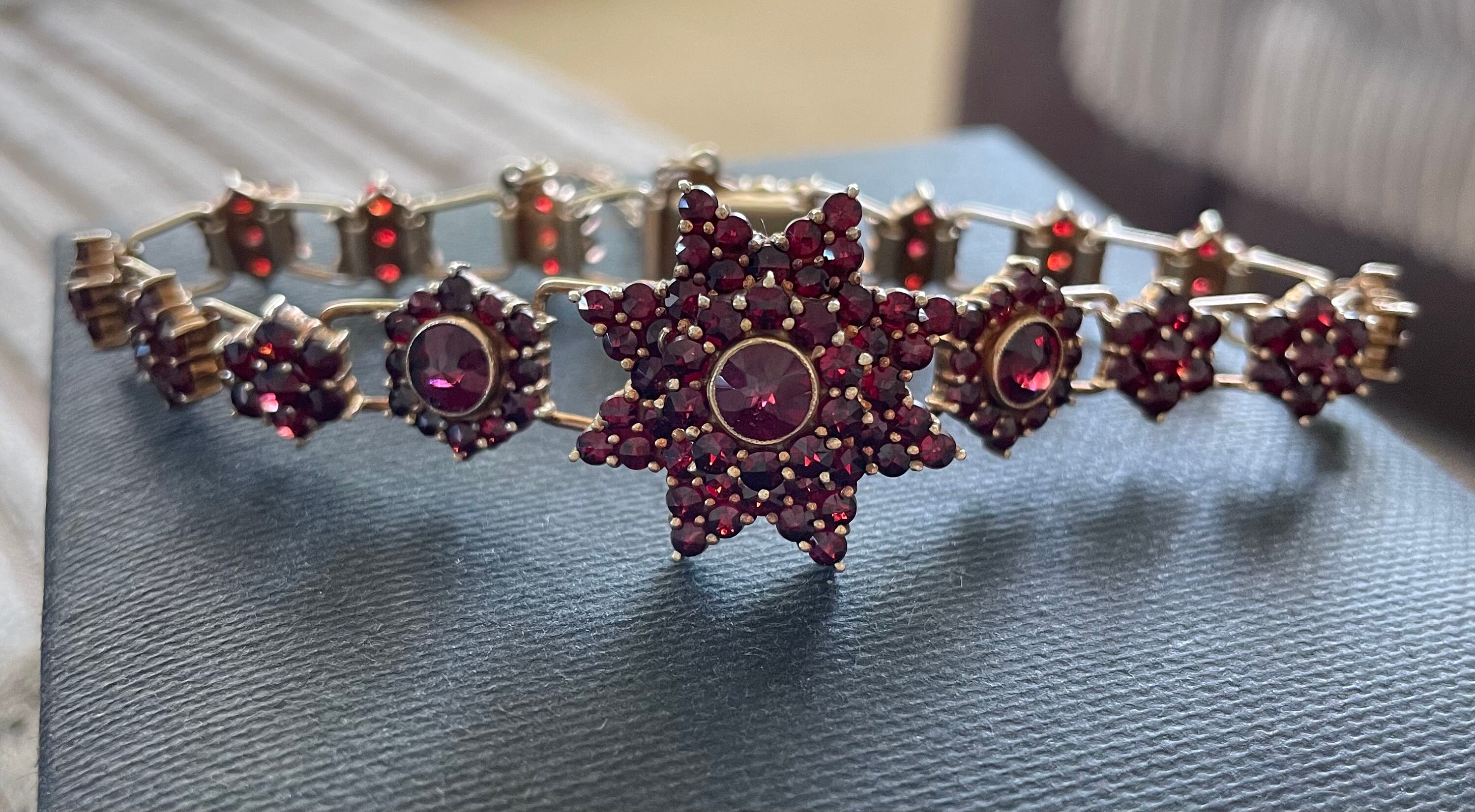 ヴィンテージブレスレット ガーネットブレスレット 22カラットゴールド