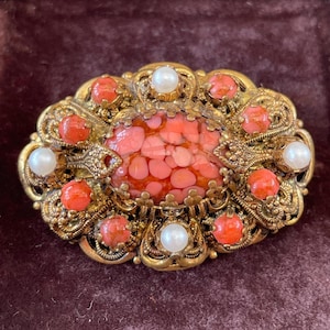Vintage brooch Czech/ west Germany pekin glass