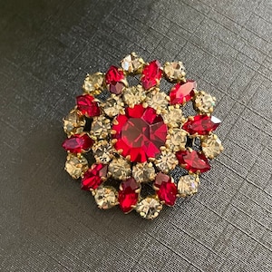 Vintage brooch- gold tone, paste red and paste smoky quartz stones