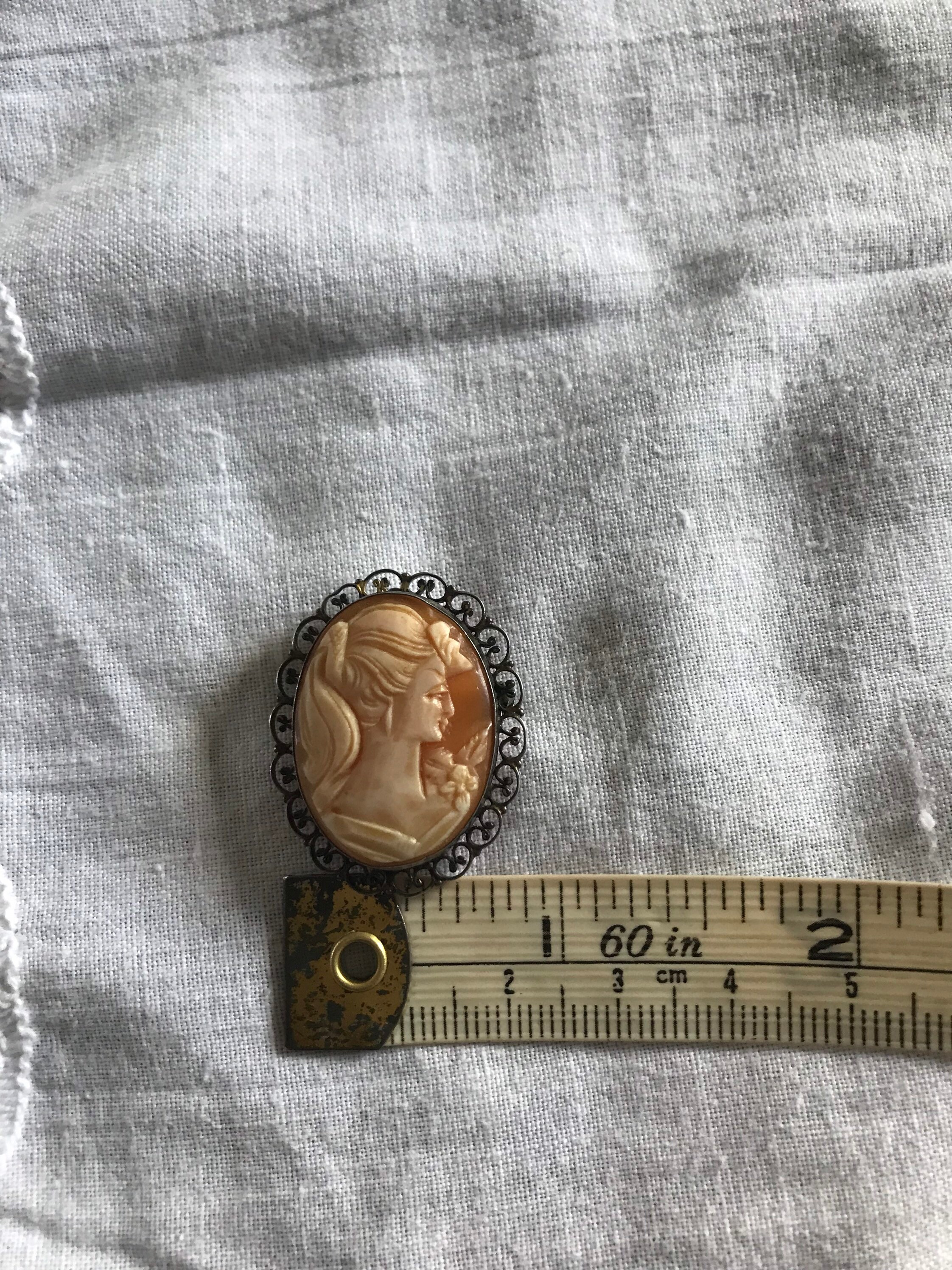 Broche Antique Camée Argent Véritable - Ancienne, En écume, Petit éclat Au Menton - Bijou Vintage Occasion