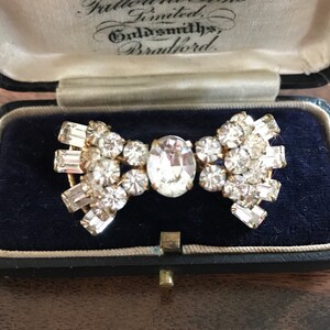 Vintage Brooch-  Art Deco Paste, Foil Backed, 3 Tired