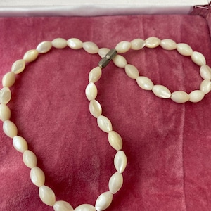 Vintage necklace mother of pearl