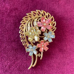 Trifari brooch trifari crown vintage gold plated 1930’s - 1955