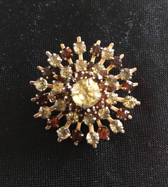 Vintage riveted brooch - crystal glass, autumn co… - image 5