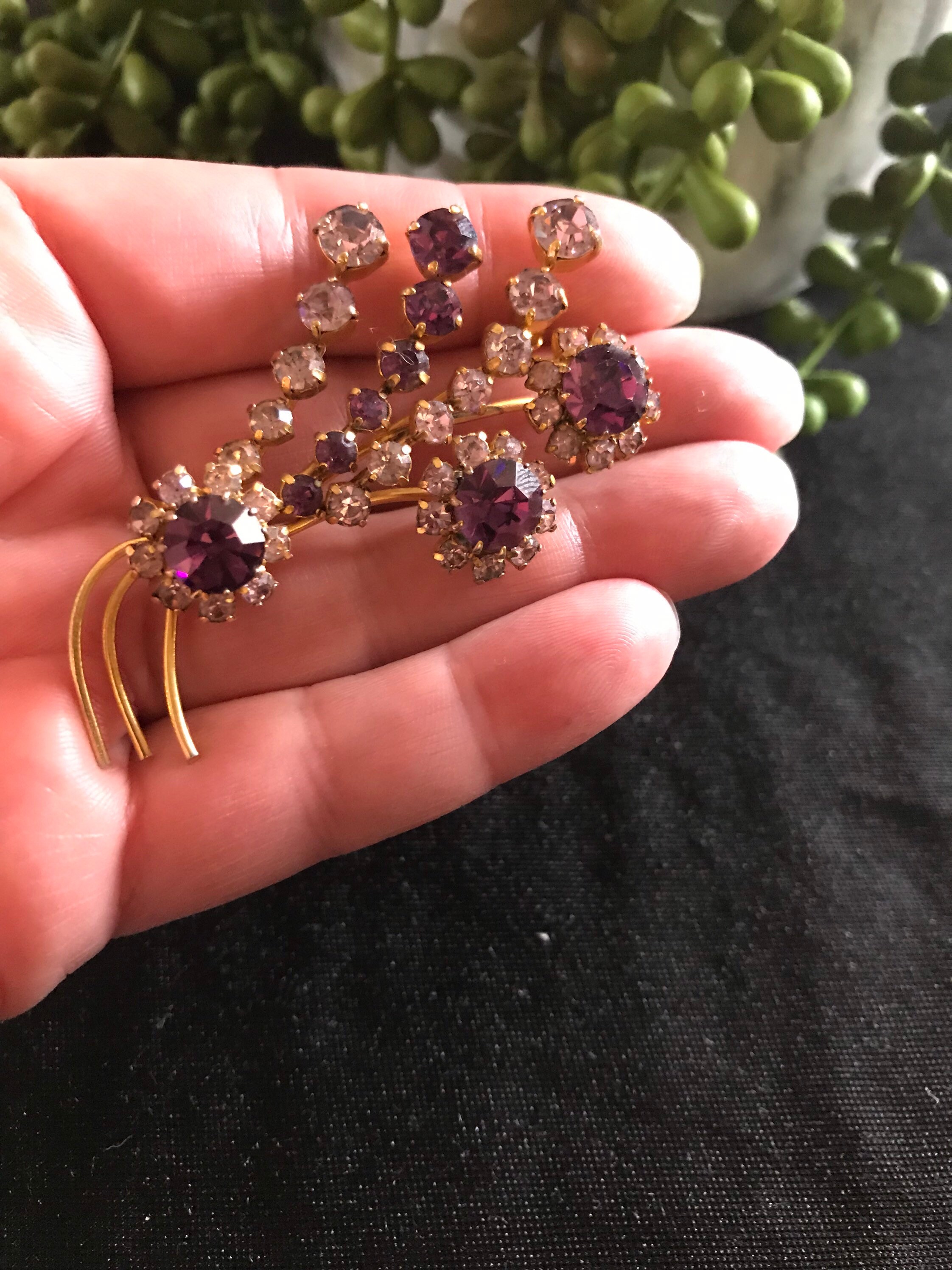 Broche Ancienne N°22 En Laiton, Forme Allongée - Occasion Vendue Dans L'état