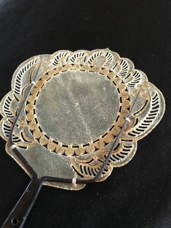Antique Java hand held face fan, gold guild buffa… - image 3