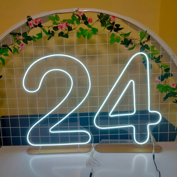 Letrero LED de neón con el número 4, con números de neón regulables, letras  de la edad, para fiesta de cumpleaños, aniversario, evento, cafetería