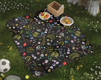 Wildflower Picnic Blanket | Cottagecore Picnic Blanket | Light Academia Picnic Blanket | Cottagecore Decor | Cottagecore Camping Accessories