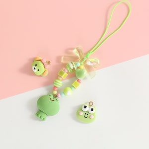 Small kawaii frog phone charm,green phone charm,Keychain , Keyring ,Anime Keychain , Cute Charm