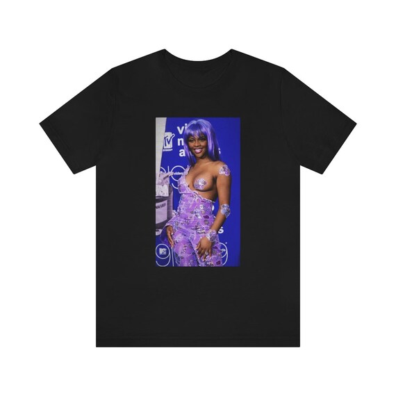 Lil’ Kim VMA’s Outfit Unisex Tee