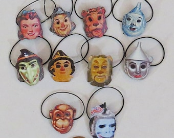 Miniature MCM Halloween Mask, Wizard of Oz Mask, Dorothy, Dollhouse Halloween, Doll Costume, Wicked Witch, Dollhouse Accessories