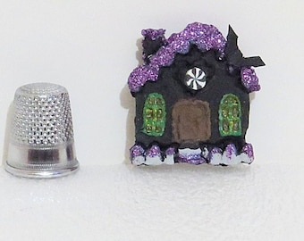 Miniature Haunted House, Miniature Halloween Decor, Dollhouse Haunted House, Halloween Miniatures, Gingerbread, Dollhouse Accessories, 1:6