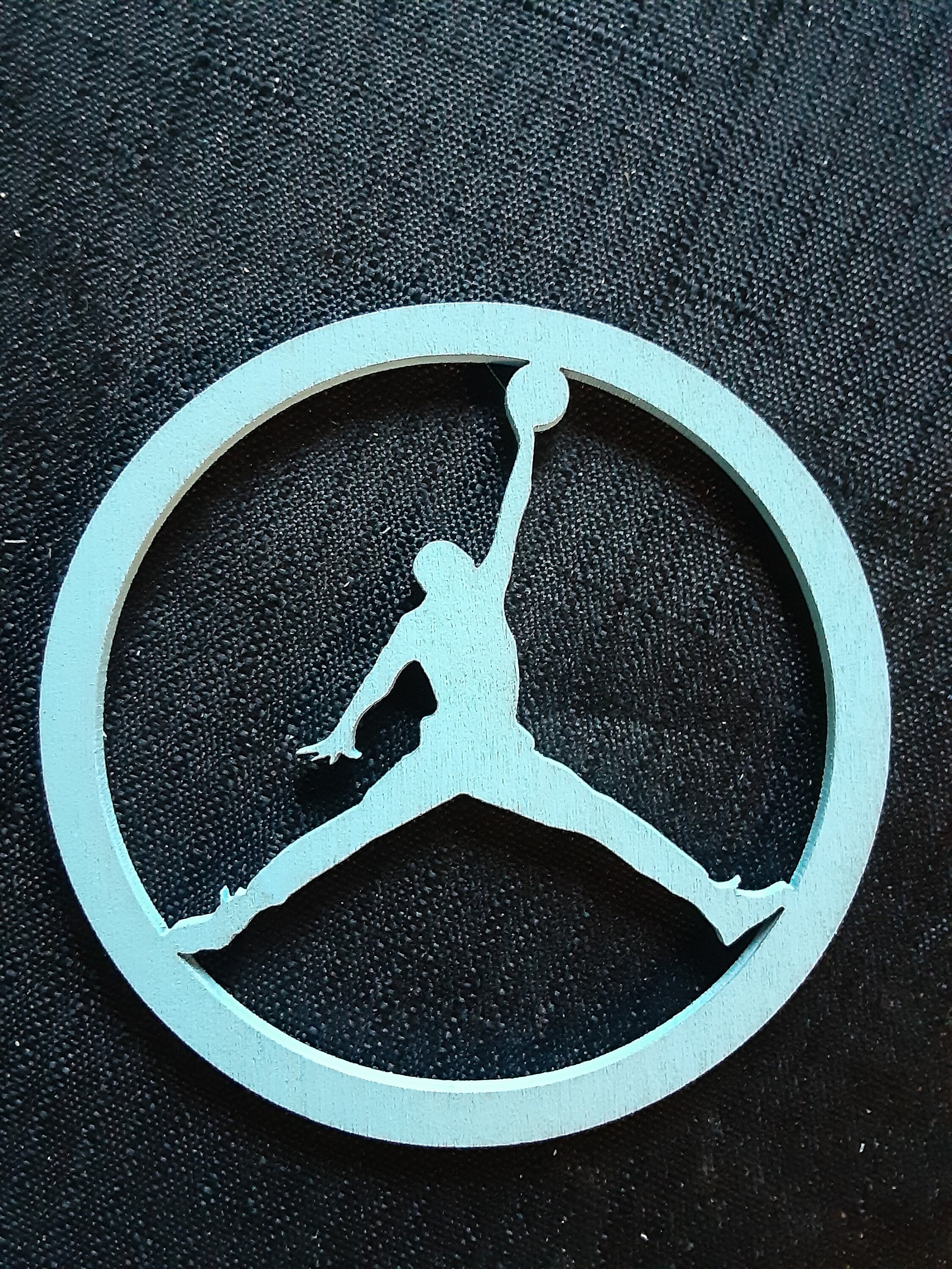 michael jordan jumpman symbol