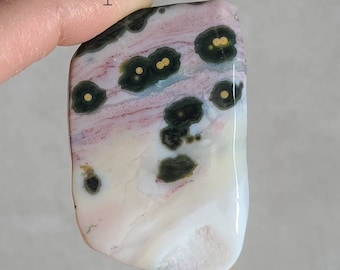 Piedra de palma de jaspe oceánico rosa: Cristal calmante de existencias antiguas