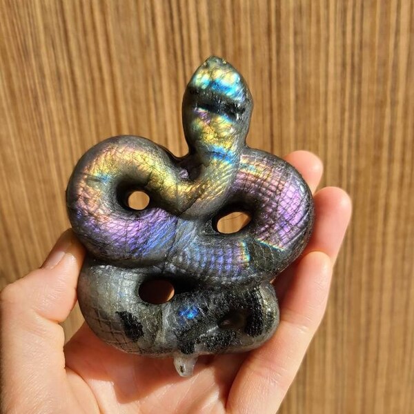 Serpente Labradorite Viola, Serpente Labradorite Intagliato, Cristallo Protettivo, Cristallo di Fertilità, Cristallo di Trasformazione, Spettrolite Gialla