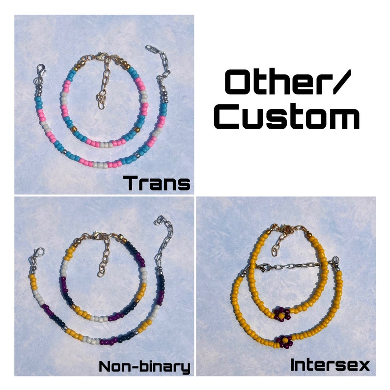 K&ouml;nnte beinhalten: Vier Armb&auml;nder mit Perlen in verschiedenen Farbschemata werden gezeigt. Die Armb&auml;nder sind mit "Trans", "Non-binary" und "Intersex" beschriftet. In der oberen rechten Ecke des Bildes steht der Text "Other/Custom".
