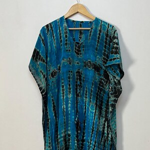 Silk Tie Dye Kaftan Dress / Boho Lounge Wear for Women / Beach Cover Up / Summer Wear Maxi Dress / Free Size Tie Dye Kaftan / Resort Wear