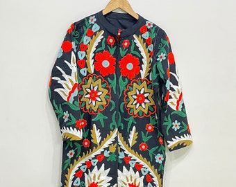 Chaqueta y abrigo Suzani vintage indio / Chaqueta de bordado Suzani hecha a mano de algodón Jaipur / Abrigo Suzani de algodón / Chaqueta de bordado floral Suzani