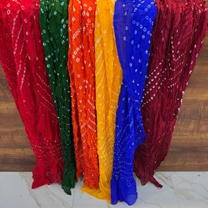 Dupatta di seta Bandhej tinta a mano: sciarpa indiana